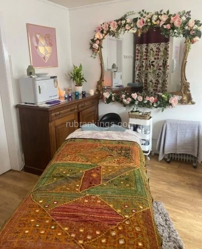 (217)200-5200 is Caucasianand offers nuru massages, asian massage, bodyrubs in San francisco and available for both on rubrankings  I offer full body traditional and Tantric massage. VISIT ME IN MY PRIVATE STUDIO.  ALLOW ME TO GET THE KNOTS OUT AND FINALLY RELAX.  I PROVIDE AN ALTERNATIVE TO ASIAN SPAS, BODY RUBS OR TRADITIONAL MASSAGE CHAINS. I DO MASSAGE AND DO A BODY RUB. I AM LICENSED AND CERTIFIED. YOU WILL LEAVE STRESS FREE!!!!!!!MASSAGE RATES60 MIN $200.0090 MIN $250.00NOTICE-: I DON’T ACCEPT CASH AS PAYMENT TEXT FOR YOUR BOOKINGSERIOUS PEOPLE ONLY (Kindly be brief with your text, I will like to know how many minute you want and your Location to know how close you are to me.))))MY MANTRIC MASSAGE COMBINES 30 MINUTES OF TRADITIONAL MASSAGE AND 30 MINUTES OF TANTRIC MASSAGE. ENJOY THE BEST!!!!* Your session will NEVER be rushed, and we'll take our time slowly exploring one vibrant sensation after another.* Expect me to be warm and inviting when I greet you for the first time, and playful and sensually connected throughout the duration of our time together.DON'T SETLLE ON A BODY RUB  OFFER LISTS DEEP TISSUE MASSAGE SWEDISH MASSAGE SPORTS MASSAGE HOT STONES FULL BODY TANTRIC MASSAGE  