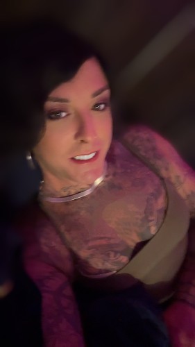 (615)704-7582 is Caucasianand offers nuru massages, asian massage, bodyrubs in Nashville and available for both on rubrankings Trans bottom here with few hang ups and open to a lot. STD free an tested every month. A1 head game     Prefer Incall on first date. 