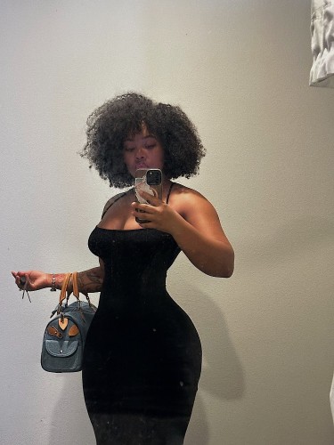 El paso BodyRubs Offered By (972)752-8982 | Bodyrubs (972)752-8982 is Blackand offers nuru massages, asian massage, bodyrubs in El paso and available for both on rubrankings Massage is more than a luxury — it is an essential part of maintaining balance between the body, mind, and spirit. In today’s fast-paced world, stress, tension, and fatigue have become a normal part of daily life, often leaving people feeling overwhelmed, exhausted, and disconnected from their well-being. A professional massage offers a peaceful retreat from these pressures, providing a space where relaxation, healing, and renewal can take place.
Allow yourself the gift of relaxation, healing, and renewal. Step into a space where stress fades, tension melts away, and your body is gently guided back to balance. Experience the transformative power of massage and discover how truly restorative touch can be. Book your session today and take the first step toward a calmer, healthier, and more relaxed