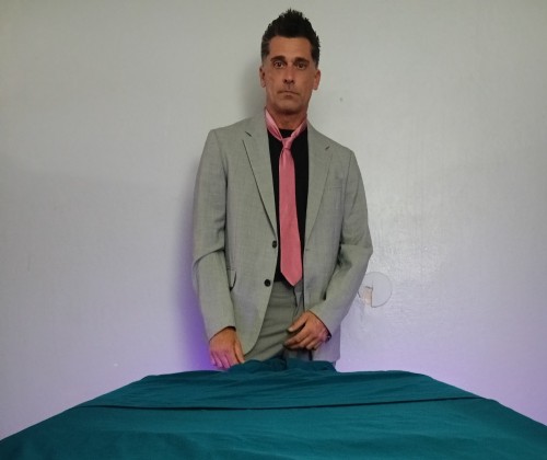 Fresno BodyRubs Offered By (916)237-7393 | Bodyrubs (916)237-7393 is Caucasianand offers nuru massages, asian massage, bodyrubs in Fresno and available for both on rubrankings Hello,
Thank you for tasking a look at my profile. A little about what you or your partner can expect from a session with me.
Over 11 years I have developed a unique expertise and experience by providing a sensual massage session using a variety of modalities.
I prefer bringing the experience to you I feel its the most comfortable for you buy also realize it may not be ideal for many reasons so i offfer you the choice to come to me as well. I hope that our time together leaves you with great memories and an experience like never before. I offer private individual sessions, as well as bachelor parties, weddings, baby showers, birthday celebrations and surprises, swingers parties, and more. Making sure everyone is on the same page helps ensure everyone is happy with services provided. More questions? Contact me lets talk.