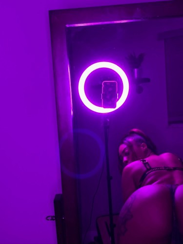 Cleveland BodyRubs Offered By (380)243-9150 | Bodyrubs (380)243-9150 is Blackand offers nuru massages, asian massage, bodyrubs in Cleveland and available for both on rubrankings The last day of the nuru sale is OCT 15. Ins and outs available. No Deposit required for Incall sessions. Outcall sessions will REQUIRE travel fee UP FRONT. Experience a euphoric fantasy, companionship, a relaxing sensual massage or even a private dance; I do it all. This is a JUDGEMENT FREE ZONE! 🚫Very fetish friendly.👣⛓️ NO GREEK!! My Onlyfans 🆓!! (@StarrBvbyy) Text BEFORE calling.
‼️NOT THE FULL MENU‼️⬇️
🧴 Therapeutic massage $120/30min
🦶🏼Fetish sessions $100/30min
($30 off)💭 Mind Blowers Nuru $300/30min
($20 off)😍Man Escape Nuru $200/30min
($50 off)🌊Bedroom Bliss $400/hr
🙌🏼Lovers Touch 200/30min
Lunch Rush sessions 11-2
Bedroom Bliss $160/15min-$250/30min
Mind Blower $150/15min
Man escape $100/15min
Sensual $80/15 min
Text for availability and more details. PLEASE TEXT BEFORE CALLING!!Same day sessions are available as well.
Check out my FREE onlyfans💦@starrbvbyy
Book me for
-massages
-fetish/kink session
-dates/outings
-music videos/video shoot
-photoshoot/ modeling
-OF/Content Collab
-Private Dance/Parties
-manicure/pedicure
-Promo and more!