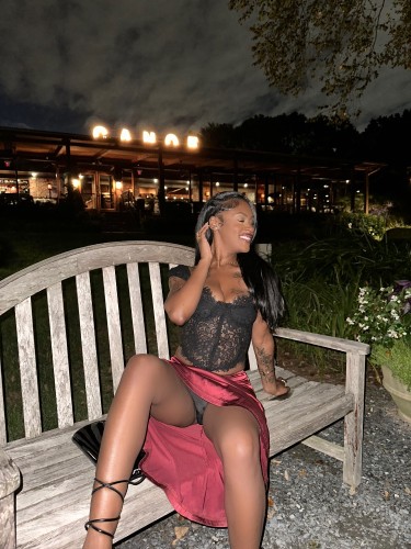 Chicago BodyRubs Offered By (678)837-7806 | Bodyrubs (678)837-7806 is Blackand offers nuru massages, asian massage, bodyrubs in Chicago and available for incall on rubrankings Hello, Gentlemen…
I’m Mocha—visiting for a limited time and offering a refined, relaxing incall experience for those who appreciate beauty, discretion, and exceptional company.
While I’m in town, I invite you to step away from the noise of your day and enjoy a private, inviting space designed for you to unwind, reset, and indulge—at your own pace.
My energy is warm, engaging, and just a touch playful… creating an experience that feels effortless, natural, and perfectly tailored to the moment 😉
I take pride in being well-groomed, attentive, and easy to connect with—bringing a presence that’s both calming and captivating.
Availability is limited during my stay… I recommend reaching out early.
I have a feeling we’ll get along very well.
✨ What You Can Expect
✔️ Light Screening
✔️ Clean & Discreet
✔️ Real Photos
✔️ Drama Free
💋Service Specialties
Sensual BodyRub • Nuru • Domination • Fetish Friendly • Lap Dance