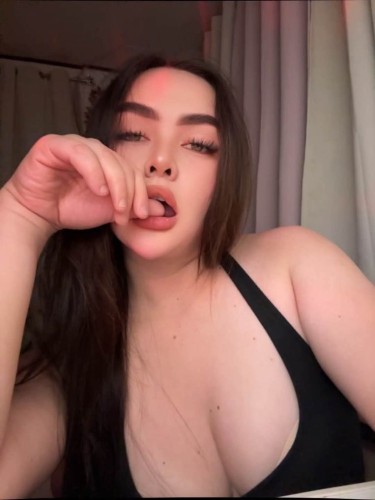 (621)621-3054 is Mixedand offers nuru massages, asian massage, bodyrubs in Los angeles and available for incall on rubrankings CONTACT US FOR MORE INFORMATION 
Brand new SPOT!!!!

657-621-3054
 Brand new super clean .. full private .. you can enjoy your body to body sensual rub or nuru with us young Vietnamese and Latina . 

Plus tip amount depend on staff
!! Gentlemen ready to have good time only!!!